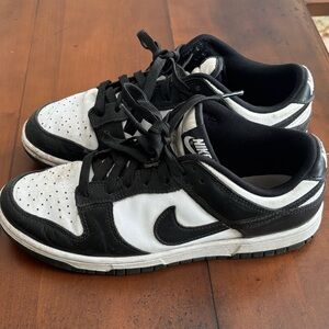 Nike Classic Black and White Low-Tops